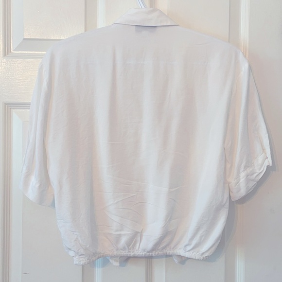 Topshop Button Up Cropped Tie Shirt - Picture 3 of 3